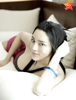 Park Si Yeon