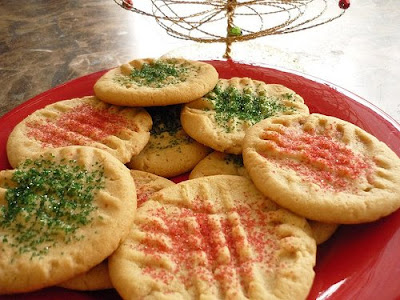 One Dozen Eggs: Peanut Butter Christmas Cookies