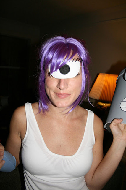 leela cosplay fromfuturama