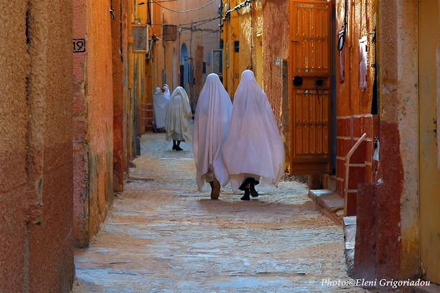 Ghardaia: the women of the M’zab Valley