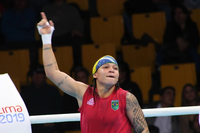 Beatriz Ferreira é favorita ao ouro no boxe na Olimpíada