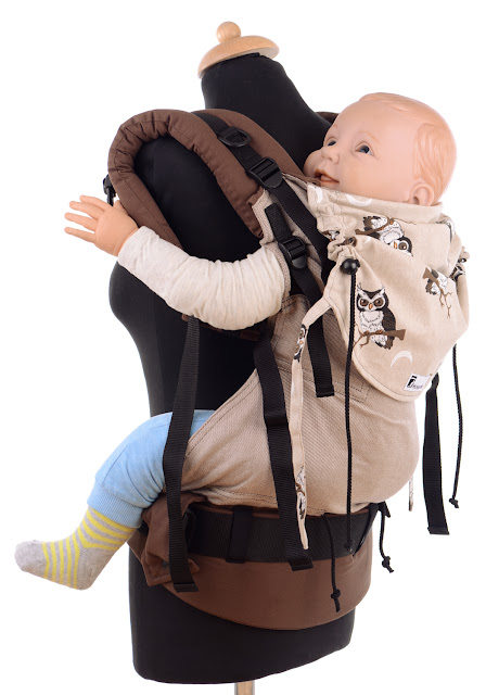 Very adjustable panel, well padded shoulder straps and hipbelt, back carrier, front carrier, hip carrier