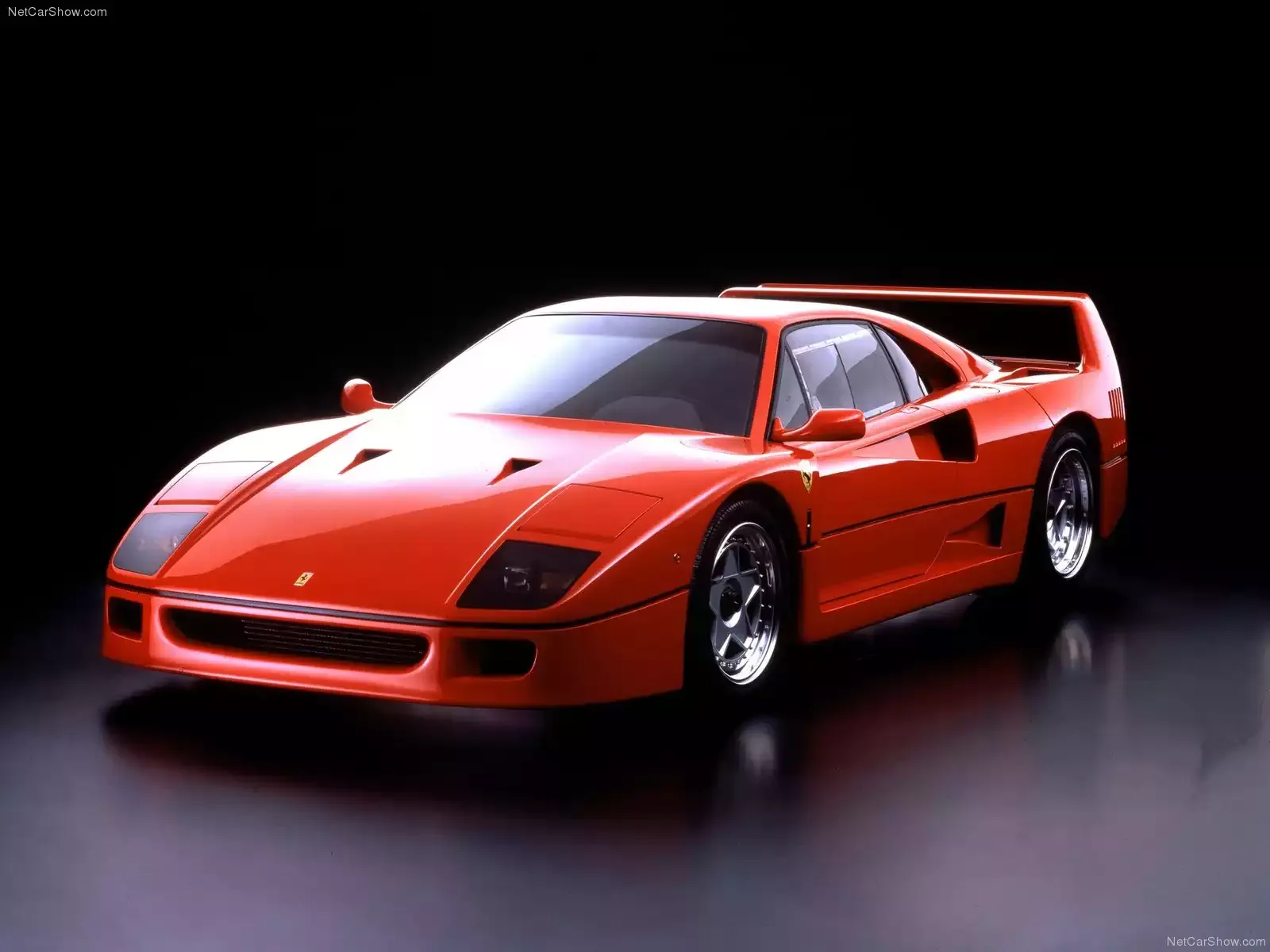 Hình ảnh siêu xe Ferrari F40 1987 & nội ngoại thất