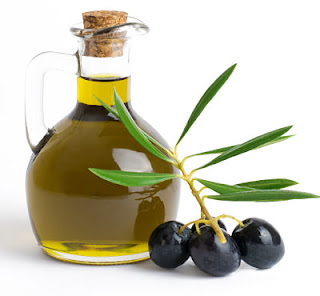 <img src="aceite-de-oliva.jpg" alt="es un aceite insaturado, que resulta benéfico para la salud"> 