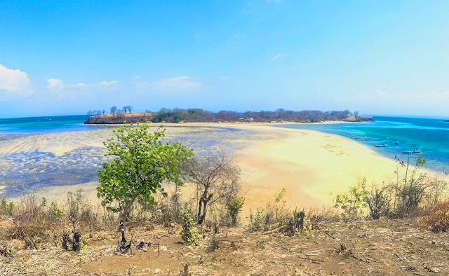 Gili Sunut di Kabupaten Lombok Timur, Indonesia