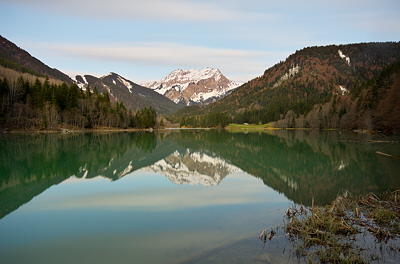 Springtime dusk on Vallon lake