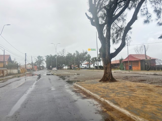 Temporal previsto para o Rio pode atingir nível muito forte