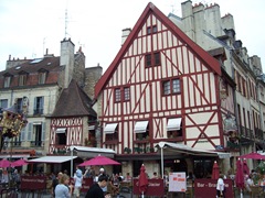 2011.09.03-009 place François-Rude