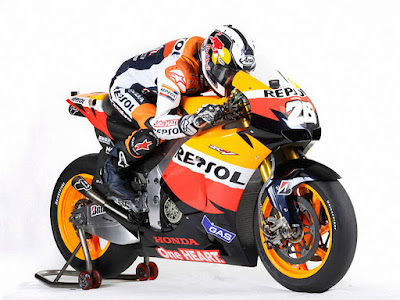 Honda_RC212V_2011_Repsol_Dani_Pedrosa_06_1024x768