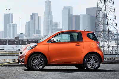 Scion iQ 2012