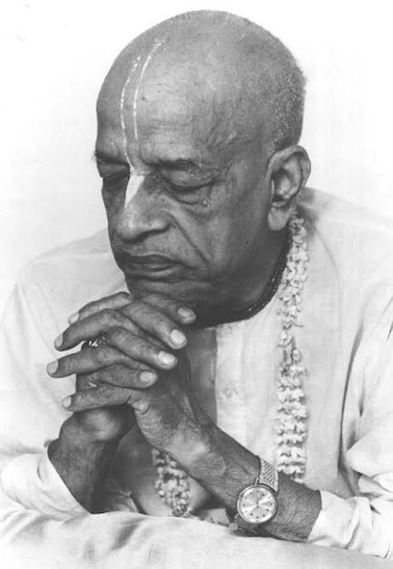 Srila Prabhupada Prays With Perfect Devotion