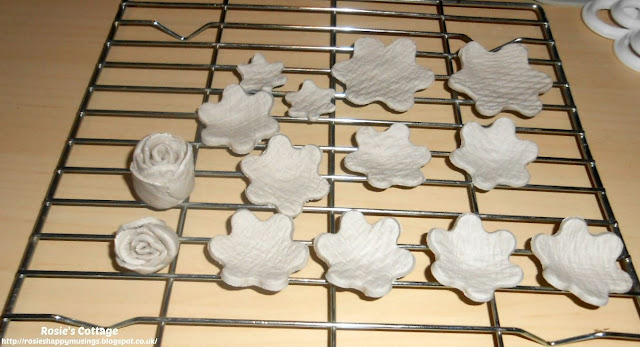 Crafting forever roses using air dry clay:  Once completed, leave the air dry clay creations to dry and harden overnight.  I use a cooling tray usually used for baking but I bought this one especially for my crafting and it's never used for anything else.