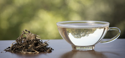 Sữa rửa mặt 100% Pure Mint White Tea Facial Cleanser với nước trà trắng dưỡng ẩm tốt