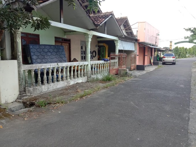 Tanah Murah Strategis Bonus Bangunan Pinggir Jalan Selatan Kampus Sanata Dharma Paingan Maguwoharjo