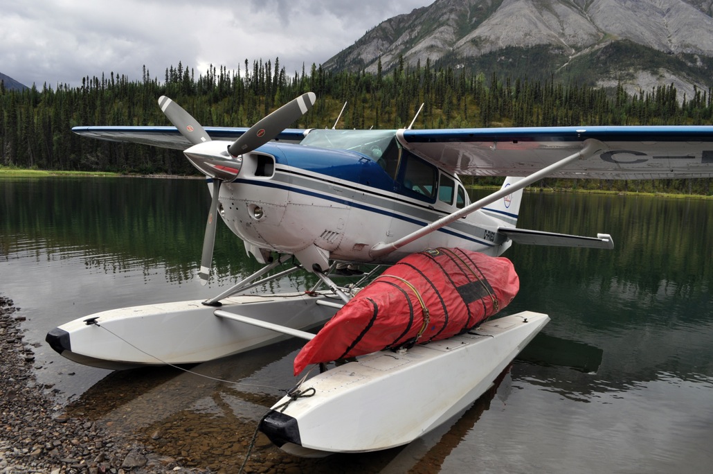 Water Paddle Sports Equipment: Flying Canoes: A Canoe Cover Design 