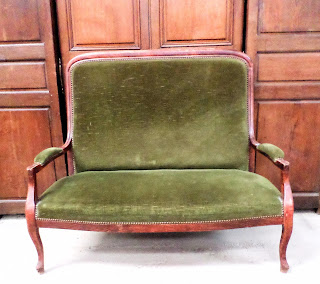 Wholesale French Antiques Couch Green Velvet 1800s