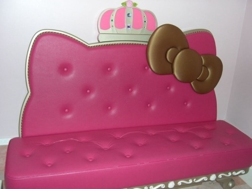 Adhel_Hello Kitty: Sofa Hello Kitty