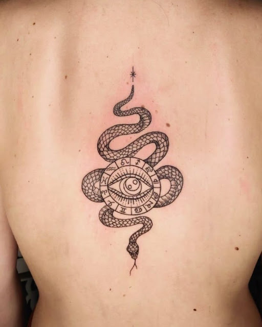 Tatuagem de Cobra - 156 ideias femininas para inspirar vocês