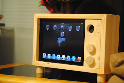Creative iPad and iPhone Stands and Holders (15) 15