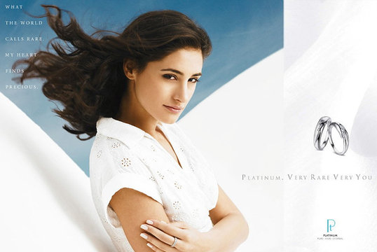 nargis fakhri pics