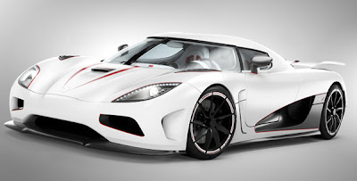 2011-Koenigsegg-Agera-R-side