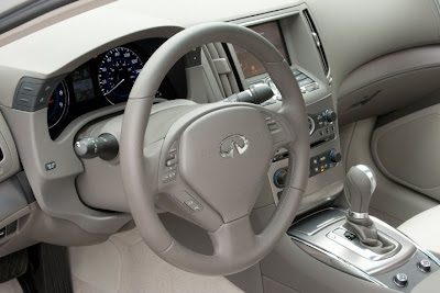 2011 Infiniti G25 Sedan Car Cockpit