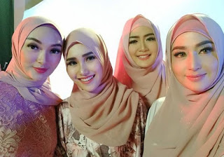 Cantiknya Dewi Persik Pakai Hijab