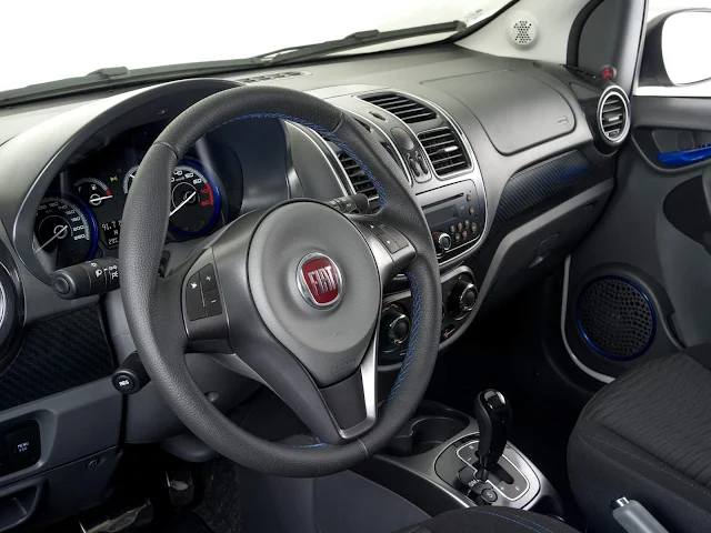 Novo Fiat Palio 2016 Sporting Blue Edition - interior