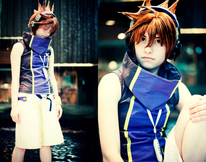 the world ends with you neku cosplay. She is cosplaying Neku from