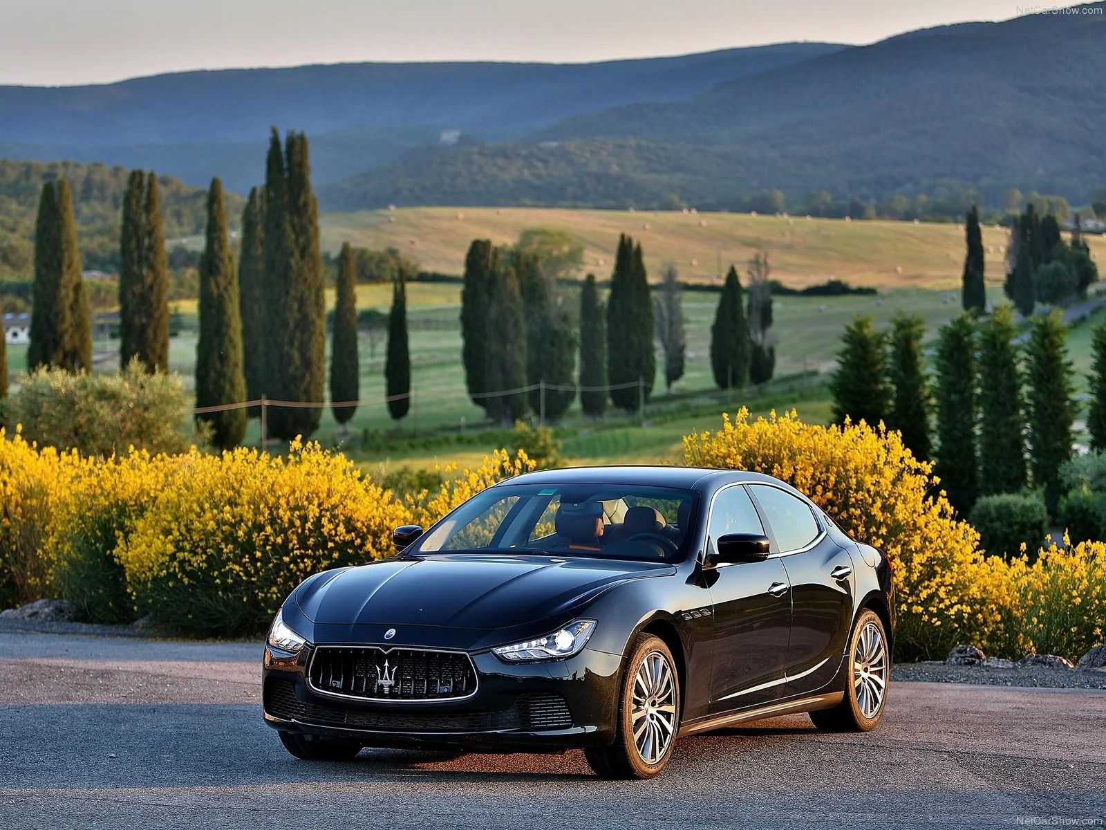 Hình ảnh siêu xe Maserati Ghibli 2014 & nội ngoại thất