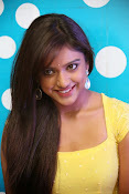 Vithika sheru dazzling photos-thumbnail-4