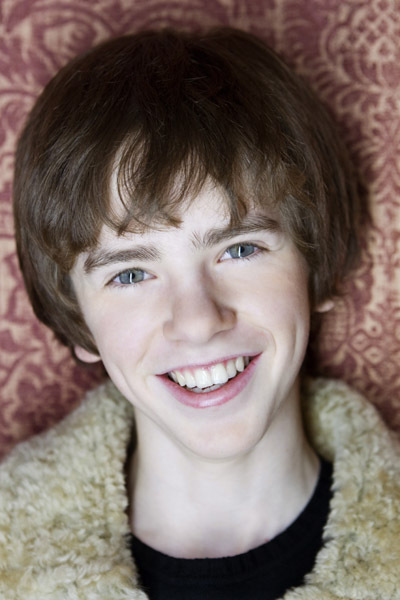 Freddie Highmore - Images Colection