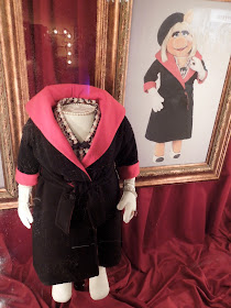 Miss Piggy Paris evening outfit The Muppets