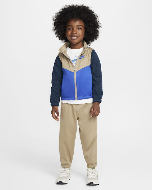 76L049-X1T	Nike Sportswear Lifestyle Essentials 2-Piece Set Toddler Dri-FIT Tracksuit