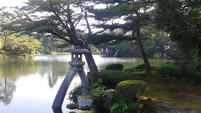 Linterna de los Jardines de Kenrouken