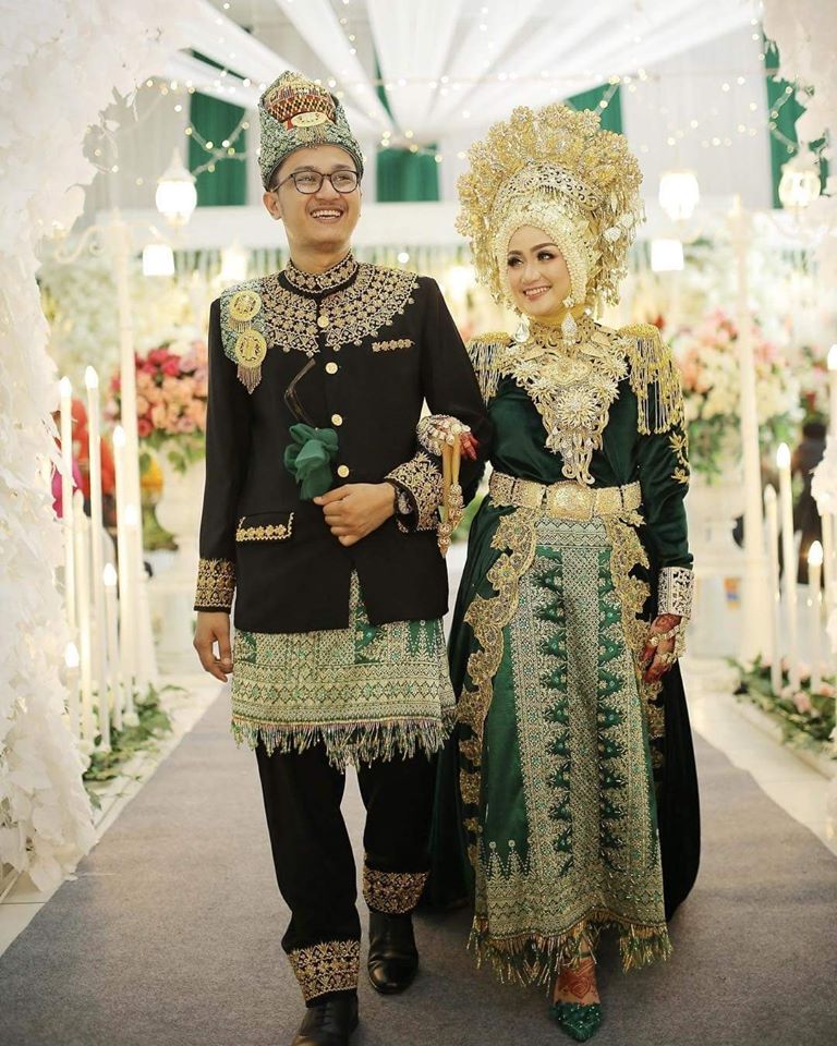 Foto Pakaian Pengantin Pernikahan Adat Aceh, Bagus Banget! | LIAT AJA