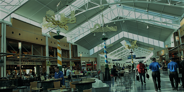 10 Things You Should Never Buy at the Airport