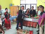 Yayasan Partungkoan Tano Ponggol Sumbangkan Alat Musik Tradisional Batak ke SD N 2 Pangururan