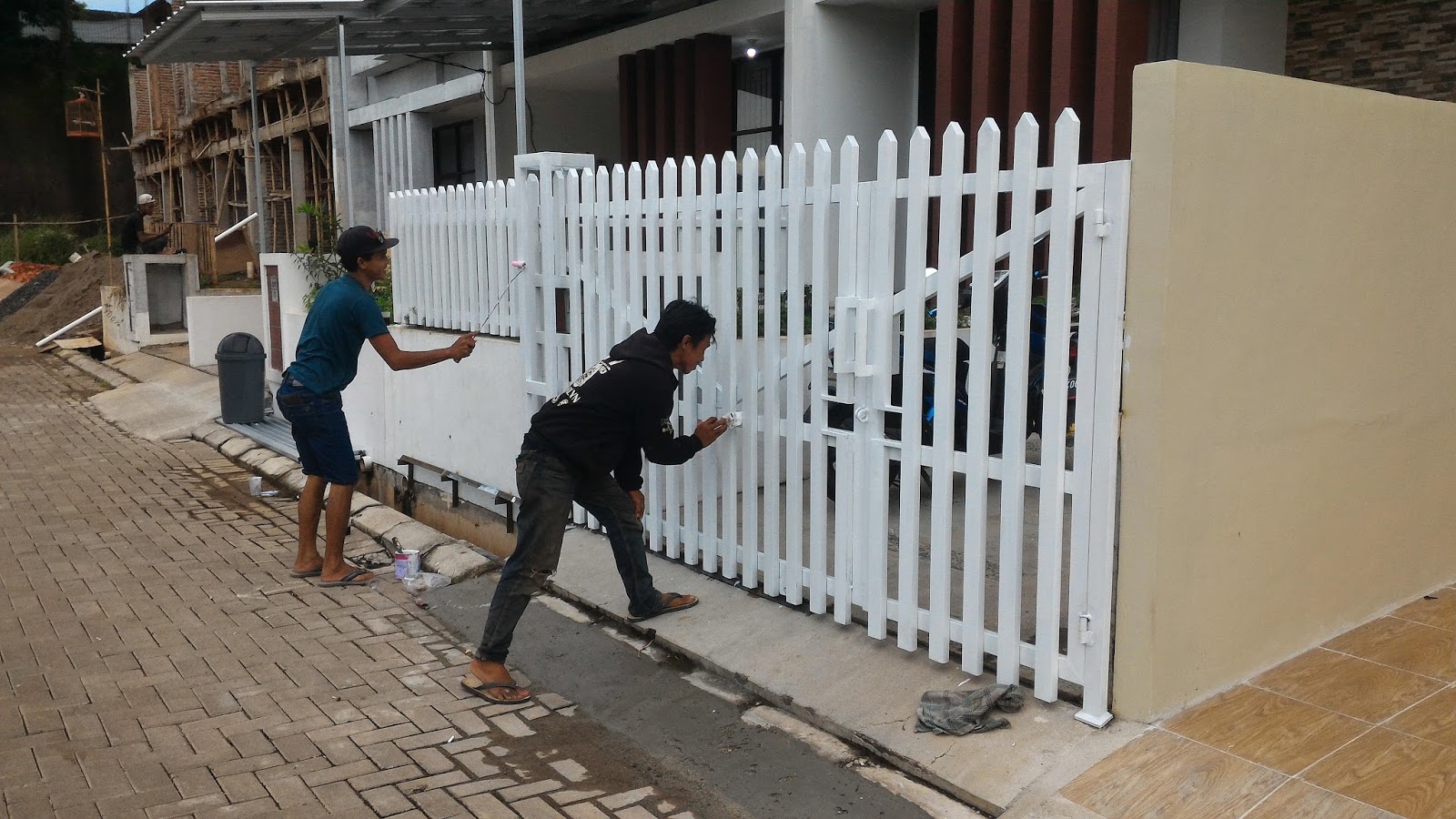 Model Pintu Pagar Besi Berikut Ulasan dan Harga 2019 