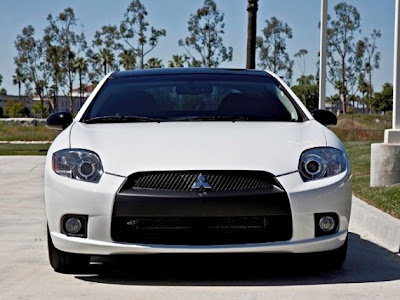 2012-Mitsubishi-Eclipse-SE-Front-View