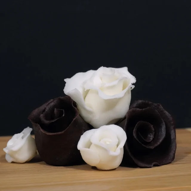 Receta de CHOCOLATE MOLDEABLE chocolate para modelar como hacer chocolate moldeable