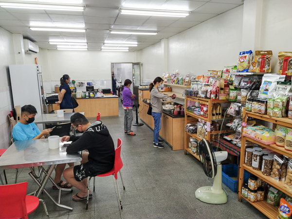 台中東區味聖素食早午餐平價美味，餐點選擇多，用餐時間人潮不斷