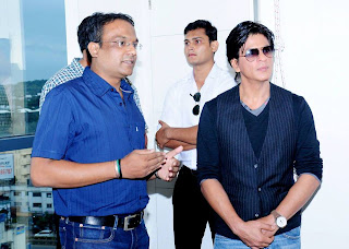 Shahrukh khan at parna yoga centre in pune