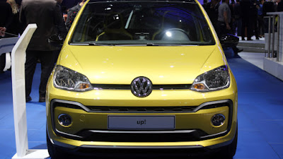  Volkswagen Up! front angle hd image