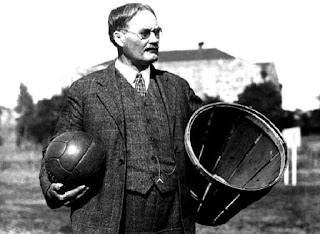 Dr. James Naismith, Sejarah Pembuatan Bola Basket,  sejarah basket, sejarah basket lengkap, sejarah tentang bola basket, sejarah tentang bola basket,  sejarah singkat bola basket, sejarah basket,