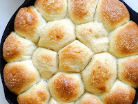 Skillet Dinner Rolls