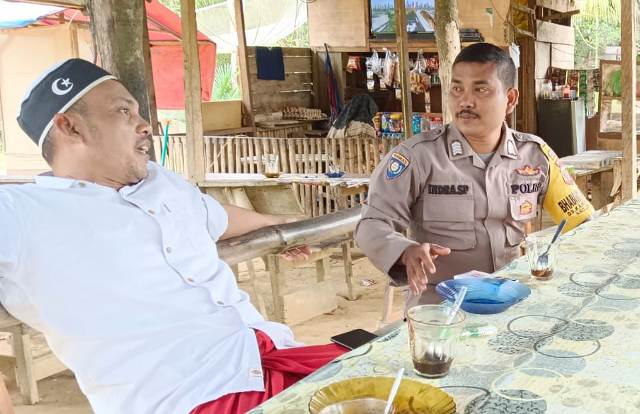 Jalin Komunikasi, Bhabinkamtibmas Polsek Idi Rayeuk Sambangi Tokoh Masyarakat