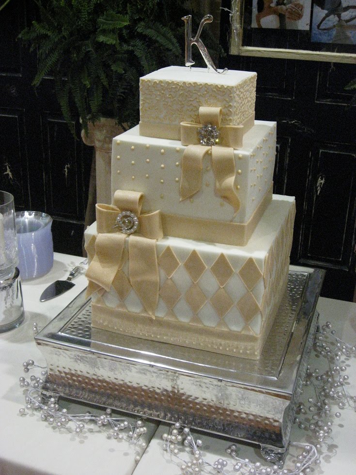 Champagne Wedding Cake Posted by Katie's Cakes at 749 PM