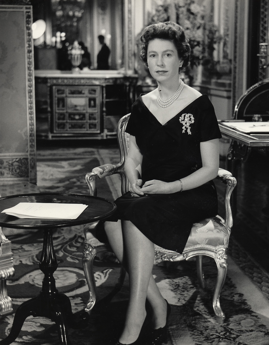 The Mad Monarchist: Queen Elizabeth II: 60 Years on the Throne