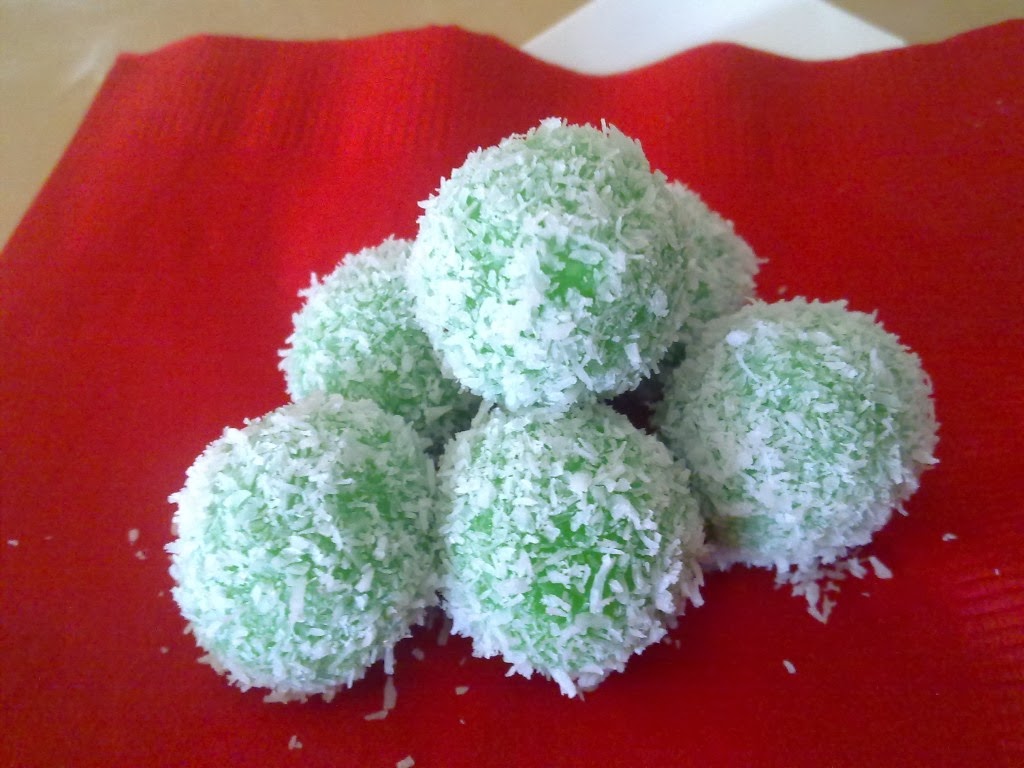 MAKANAN TRADISIONAL MALAYSIA: KUIH ONDE - ONDE